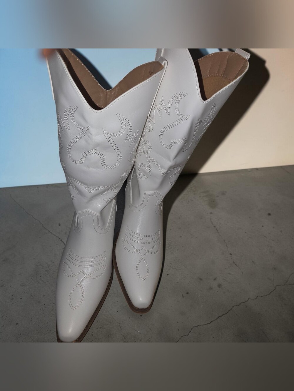 White COWBOY BOOTS 1& 1/2 in Heel